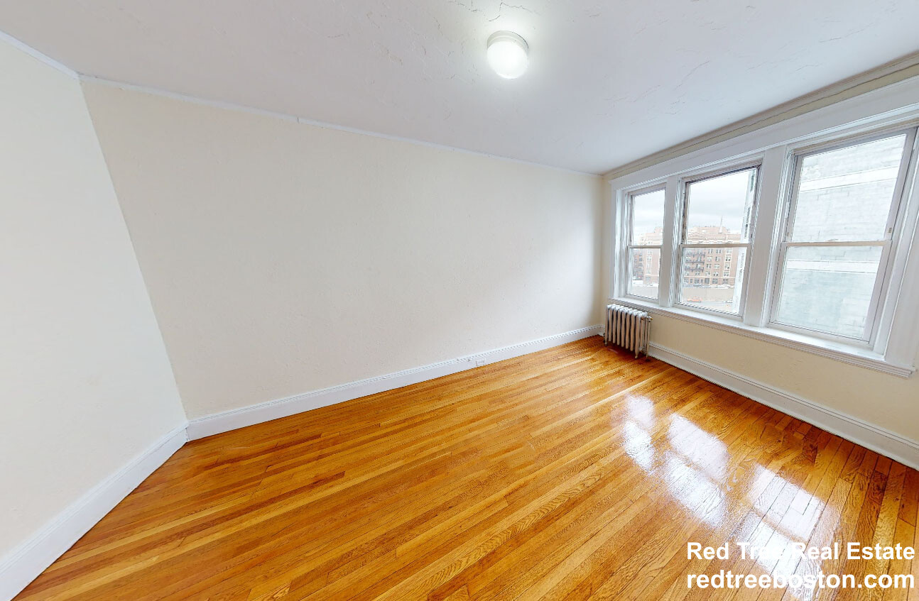 1163 Boylston St, Fenway