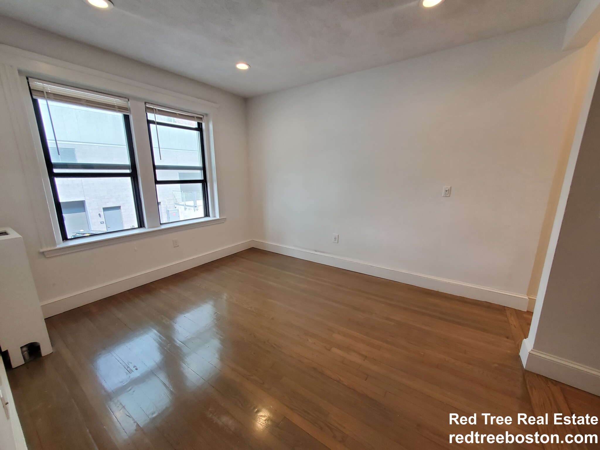 11 Peterborough St, Fenway