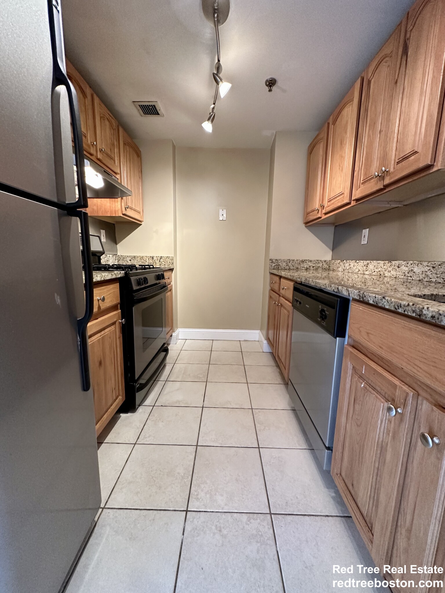 15 North Beacon St, Allston