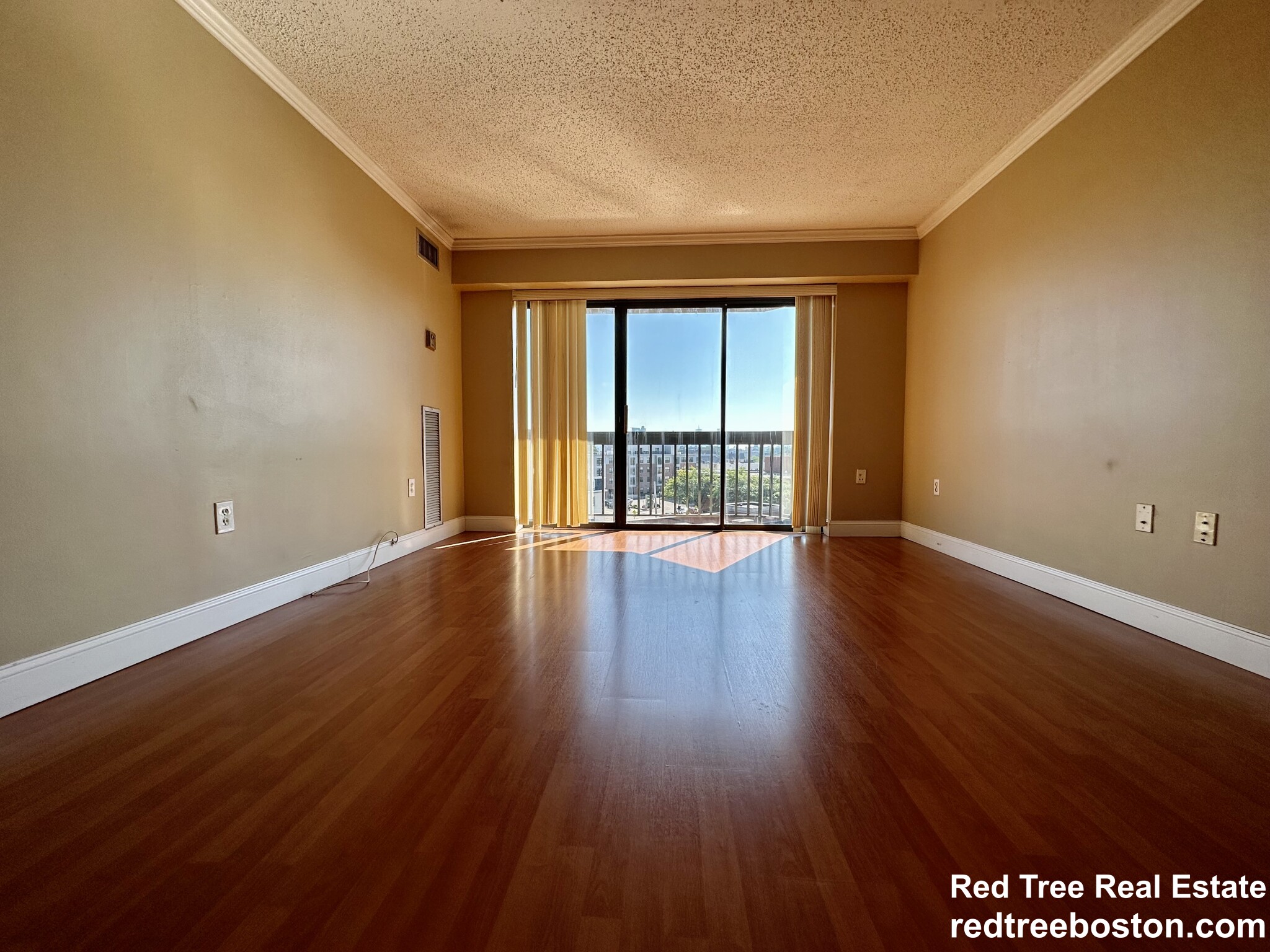 15 North Beacon St, Allston