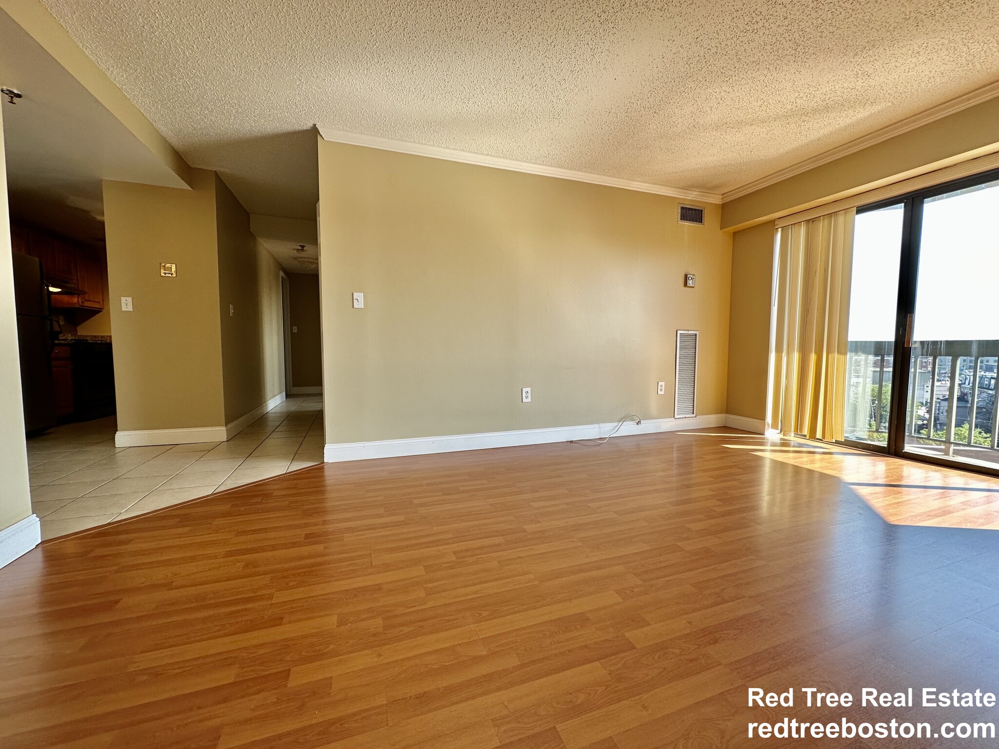 15 North Beacon St, Allston