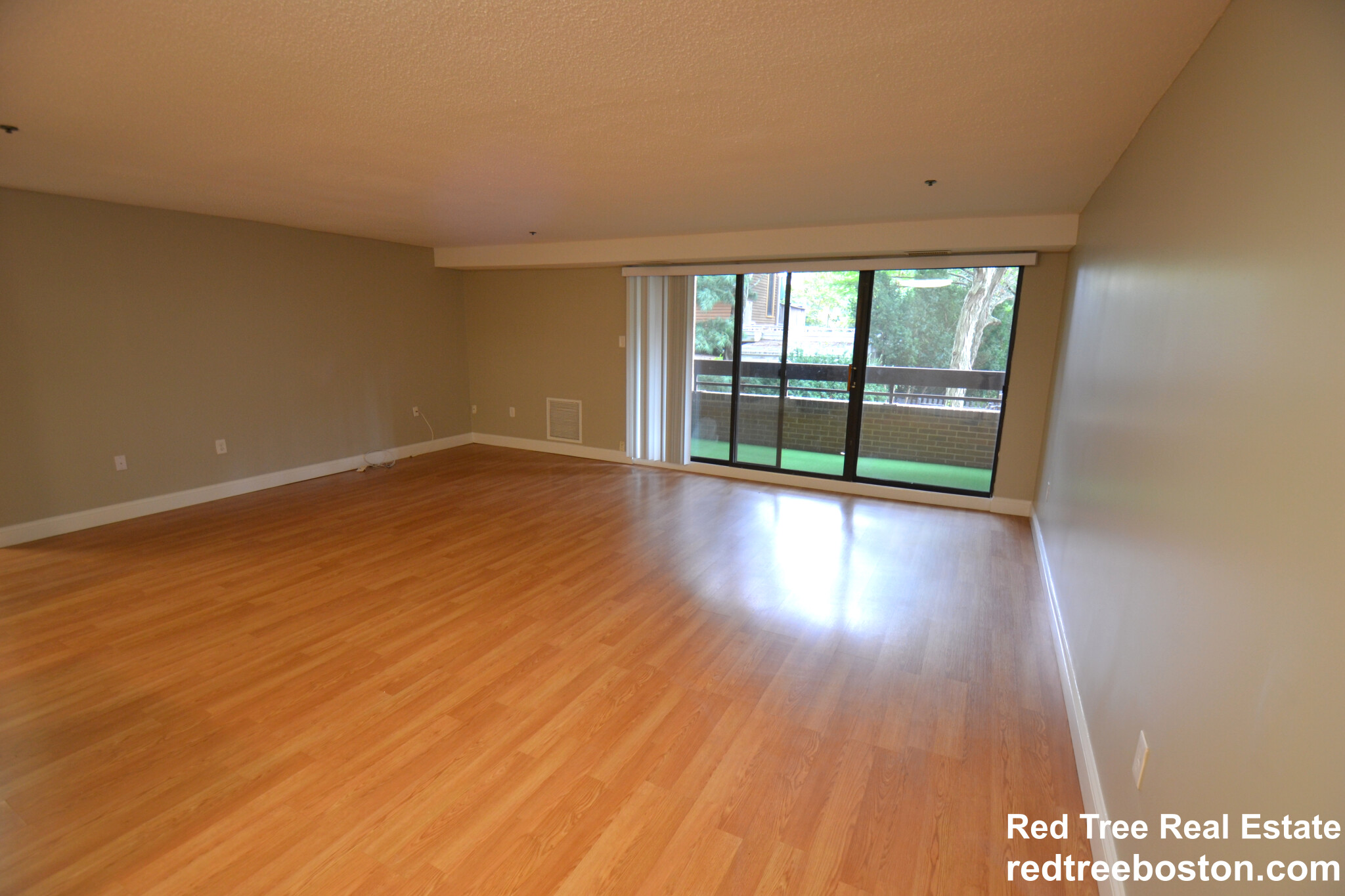 1111 Beacon St, Brookline