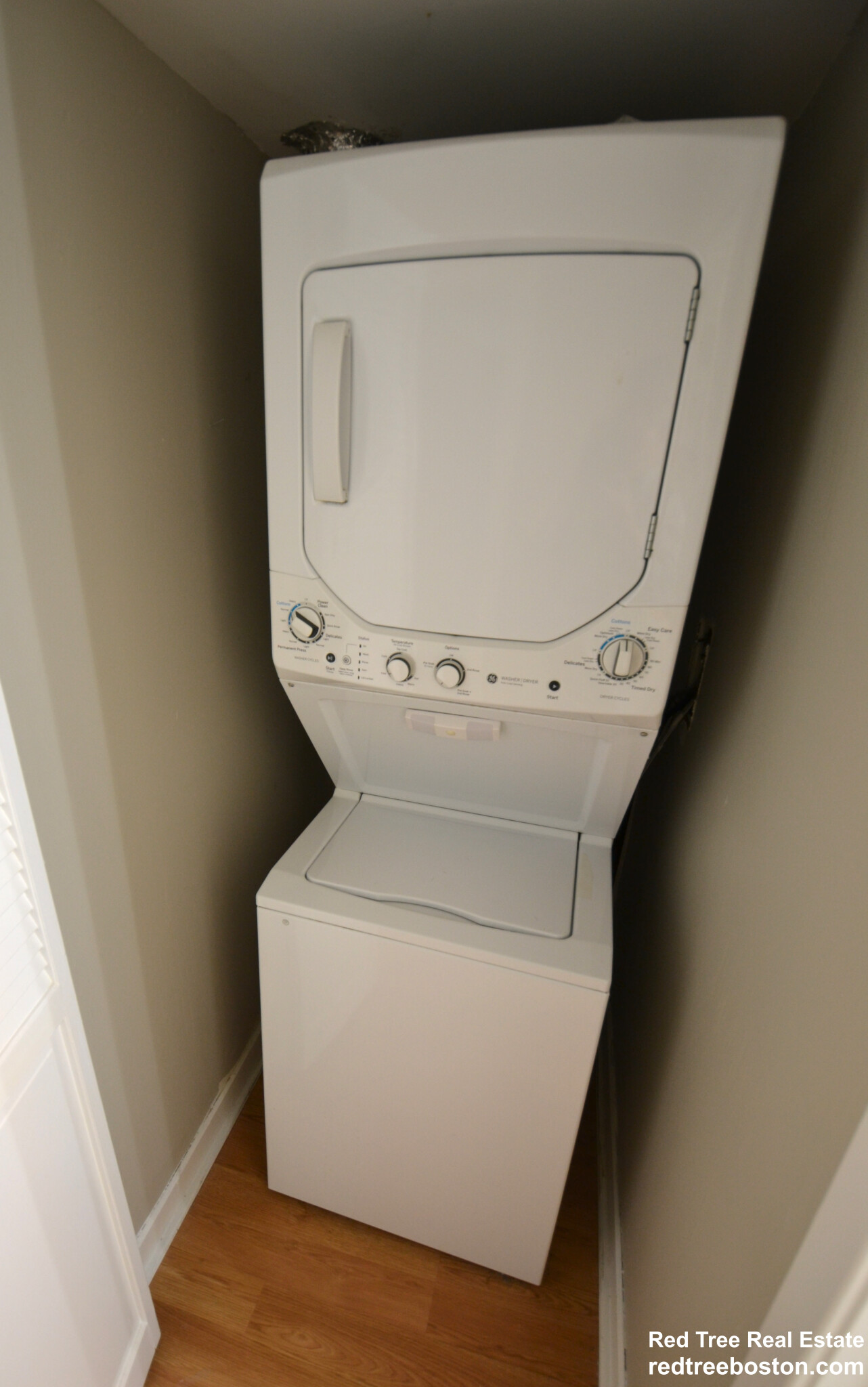 1111 Beacon St, Brookline