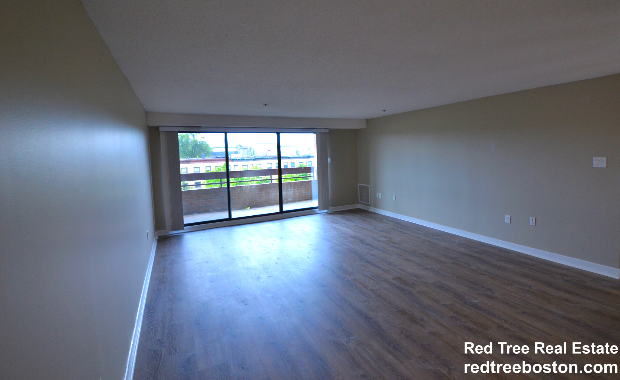 1111 Beacon St, Brookline