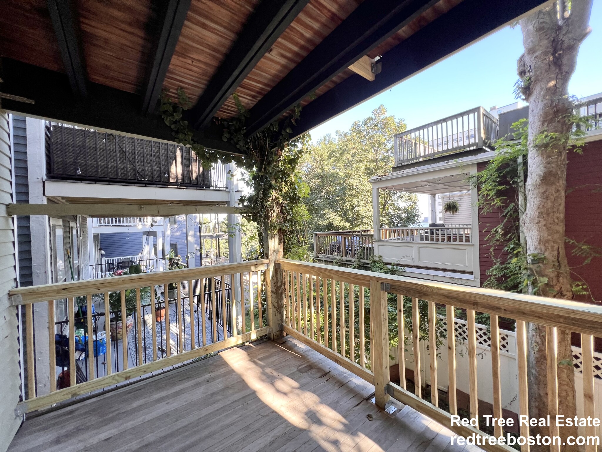 401 7th St, South Boston