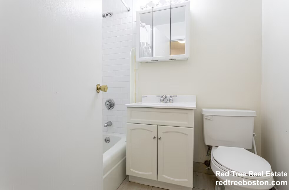 88 Gardner St, Allston