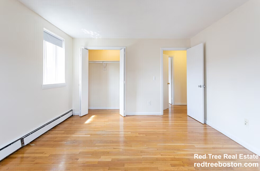 88 Gardner St, Allston