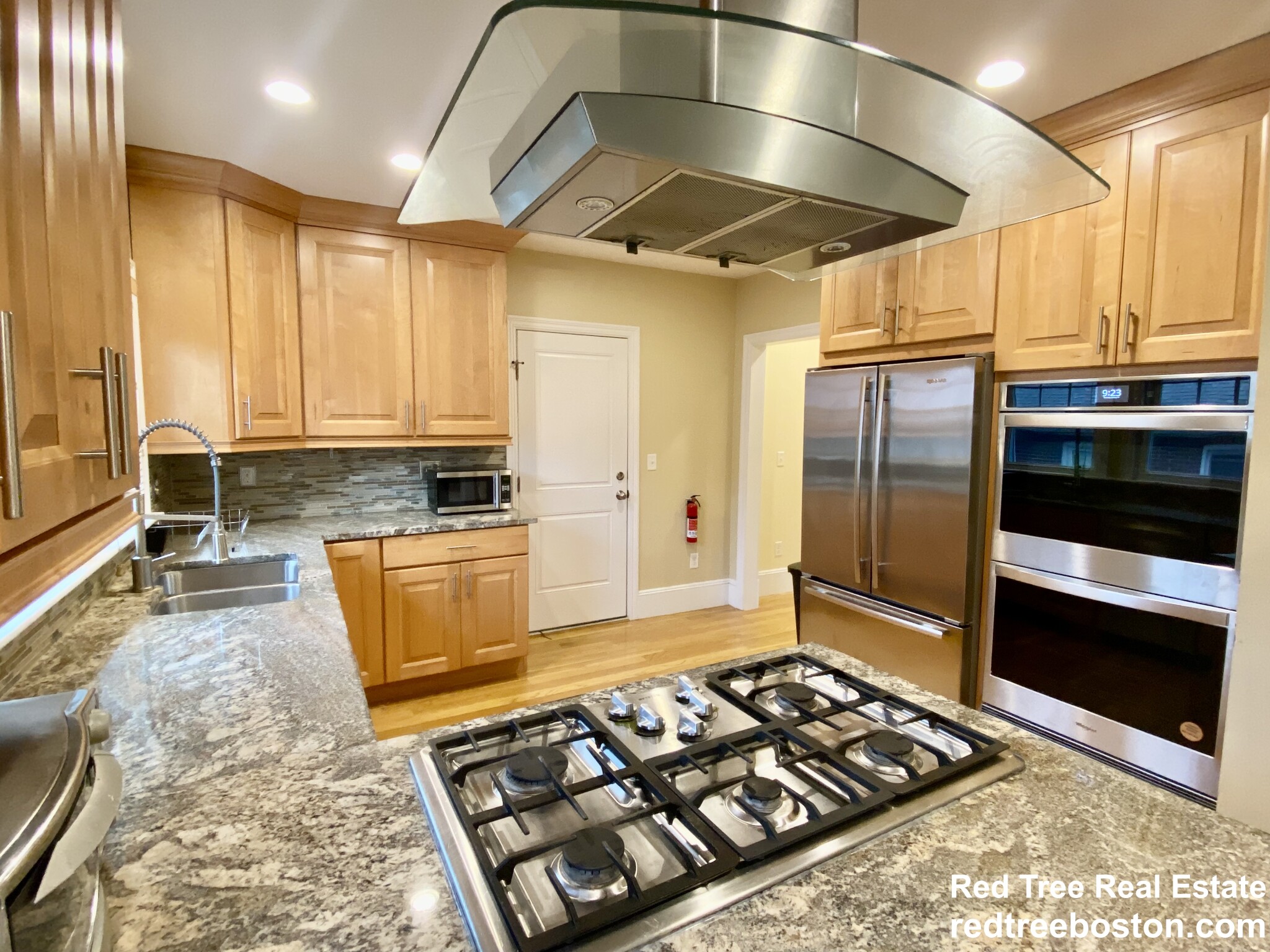 57 Lawton St, Coolidge Corner