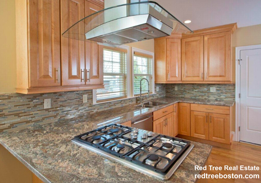 57 Lawton St, Coolidge Corner