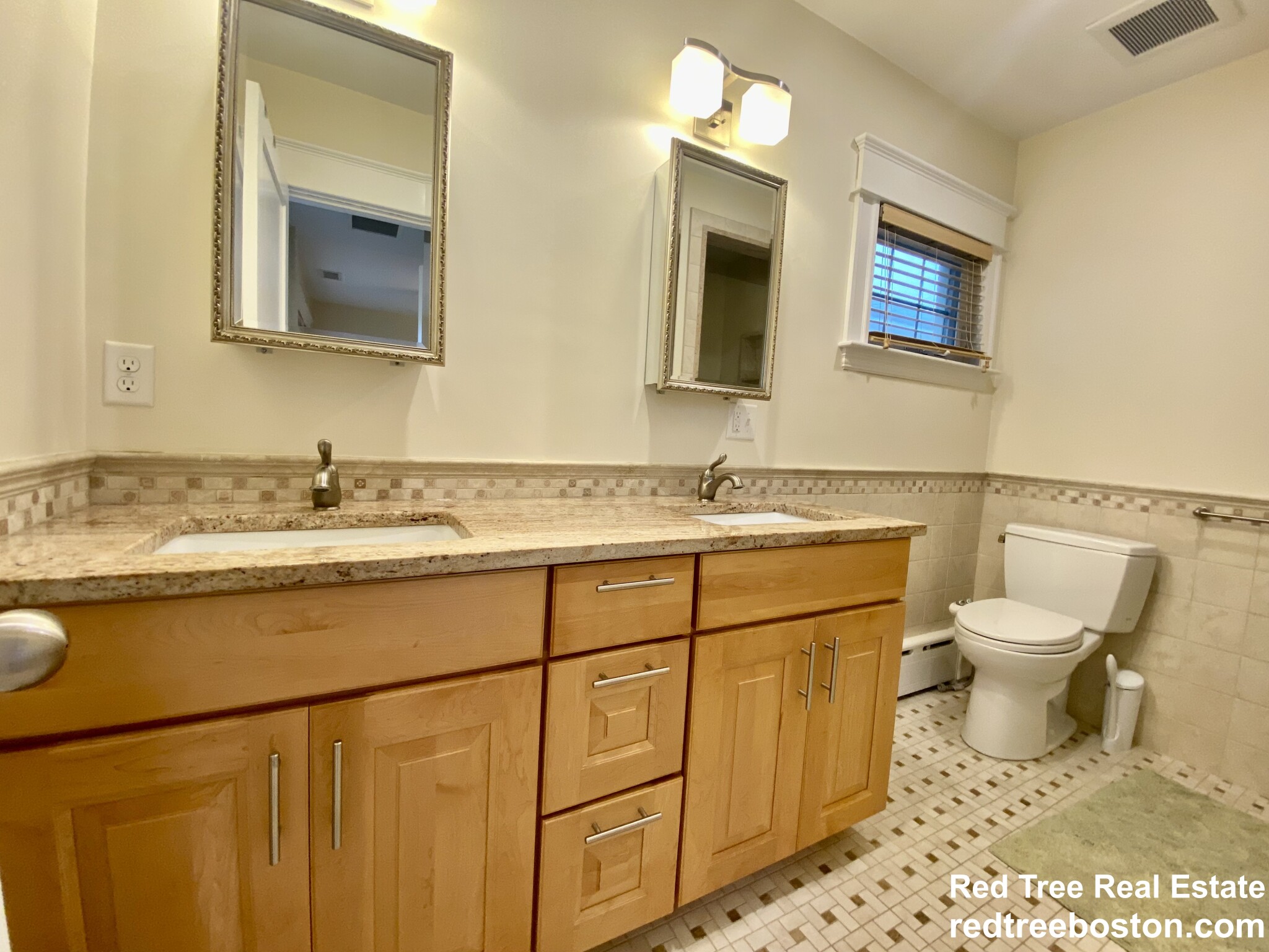 57 Lawton St, Coolidge Corner