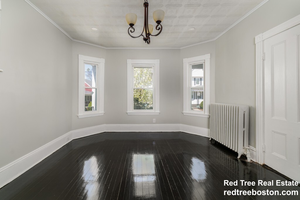 11 Baker Rd, Everett