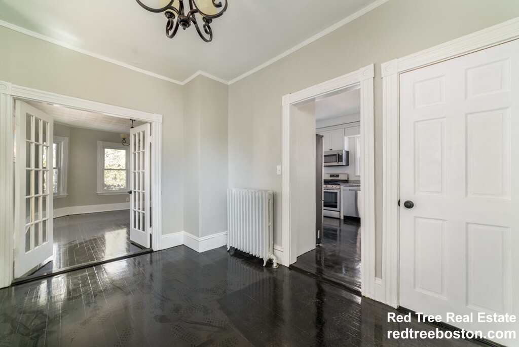 11 Baker Rd, Everett