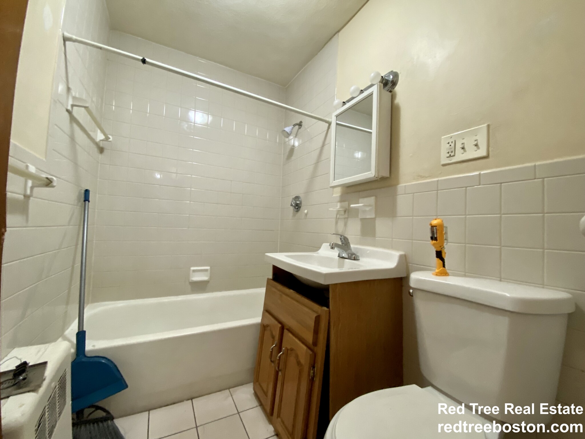 765 Broadway, Chelsea