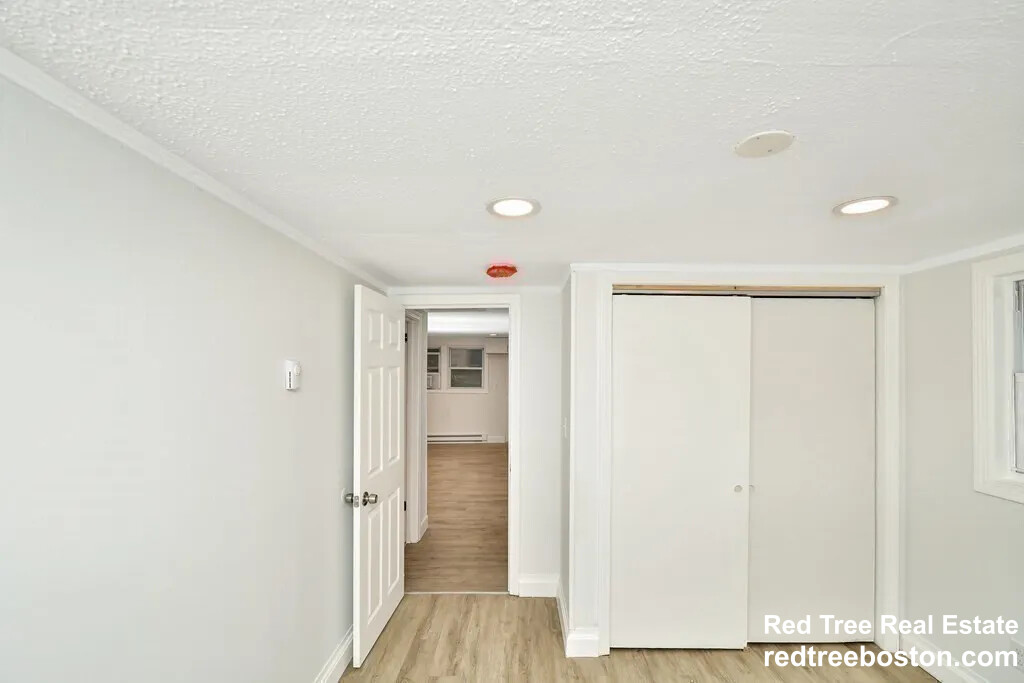 17 Nason St, Brockton