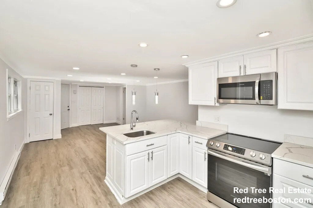 17 Nason St, Brockton