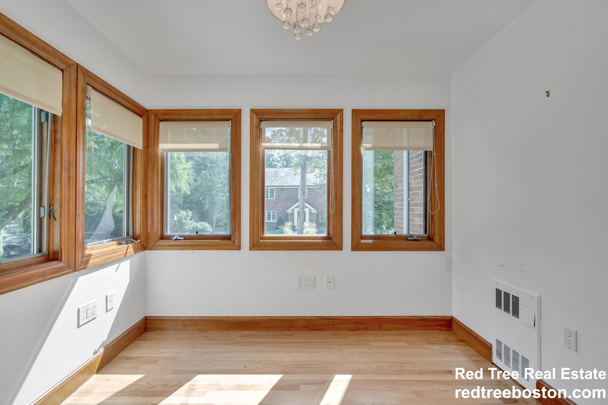 75 Somerset Rd, Brookline Hills