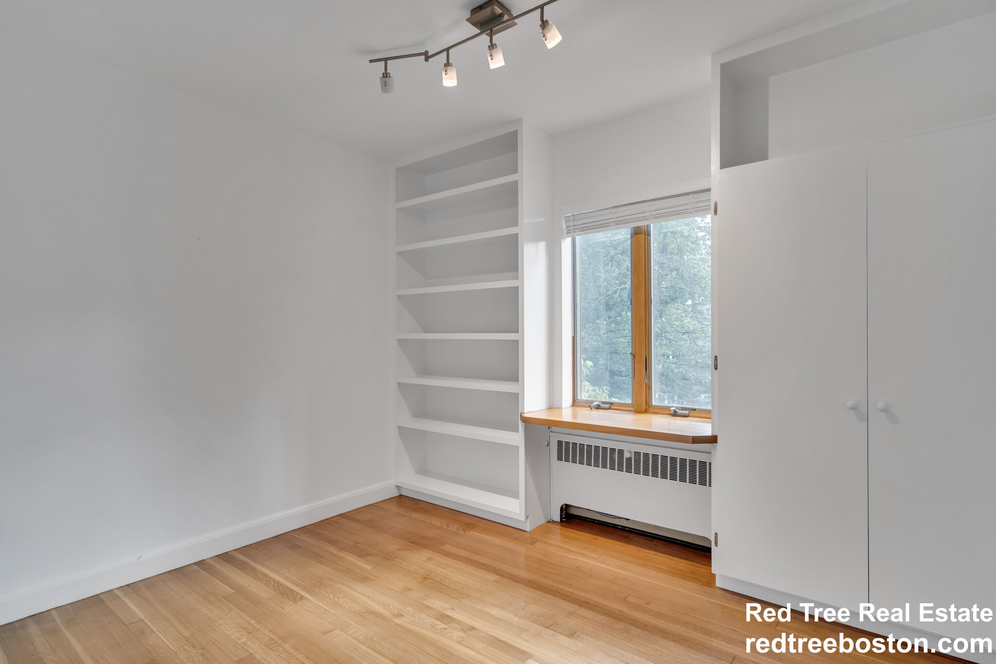 75 Somerset Rd, Brookline Hills