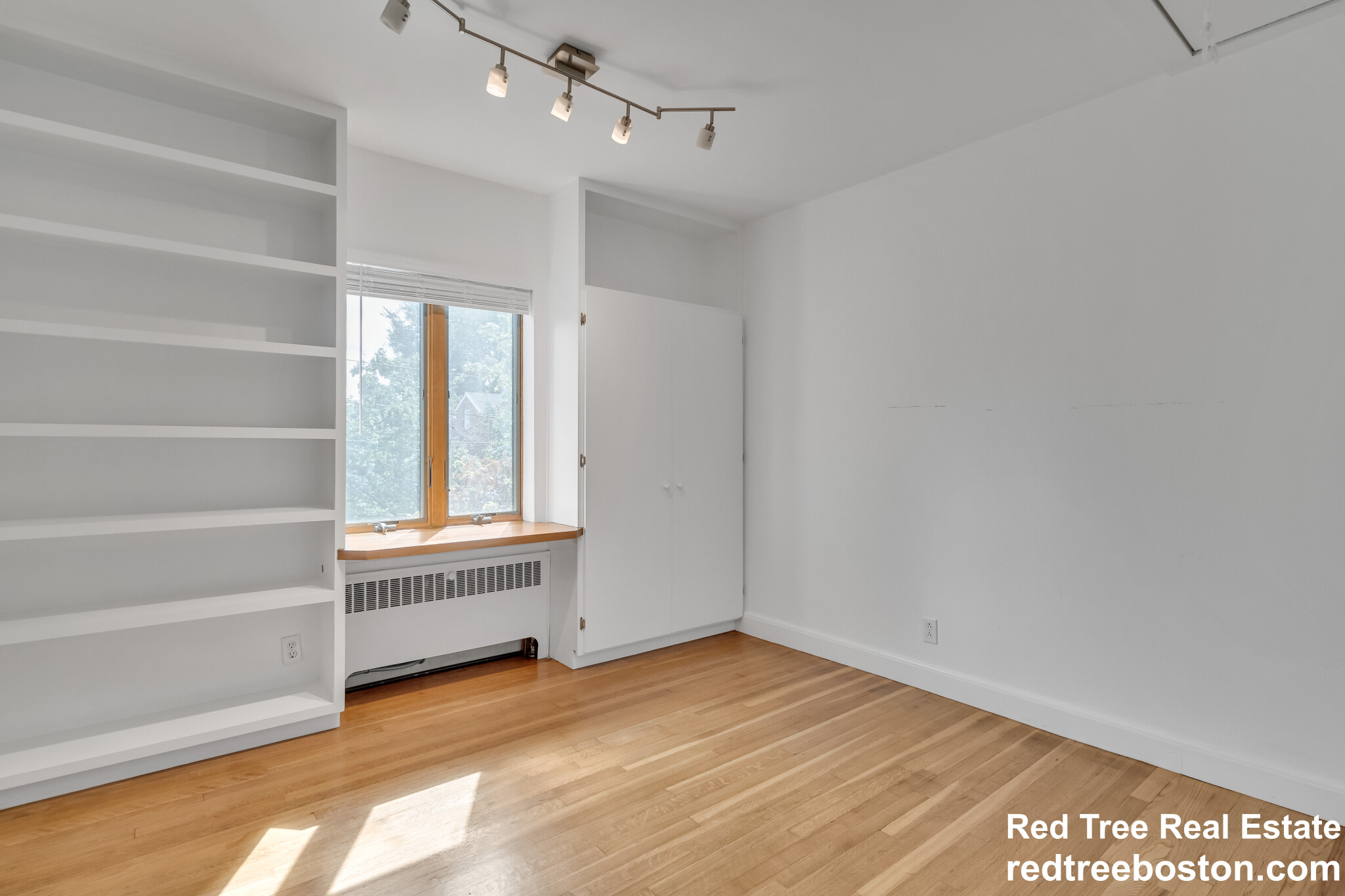 75 Somerset Rd, Brookline Hills