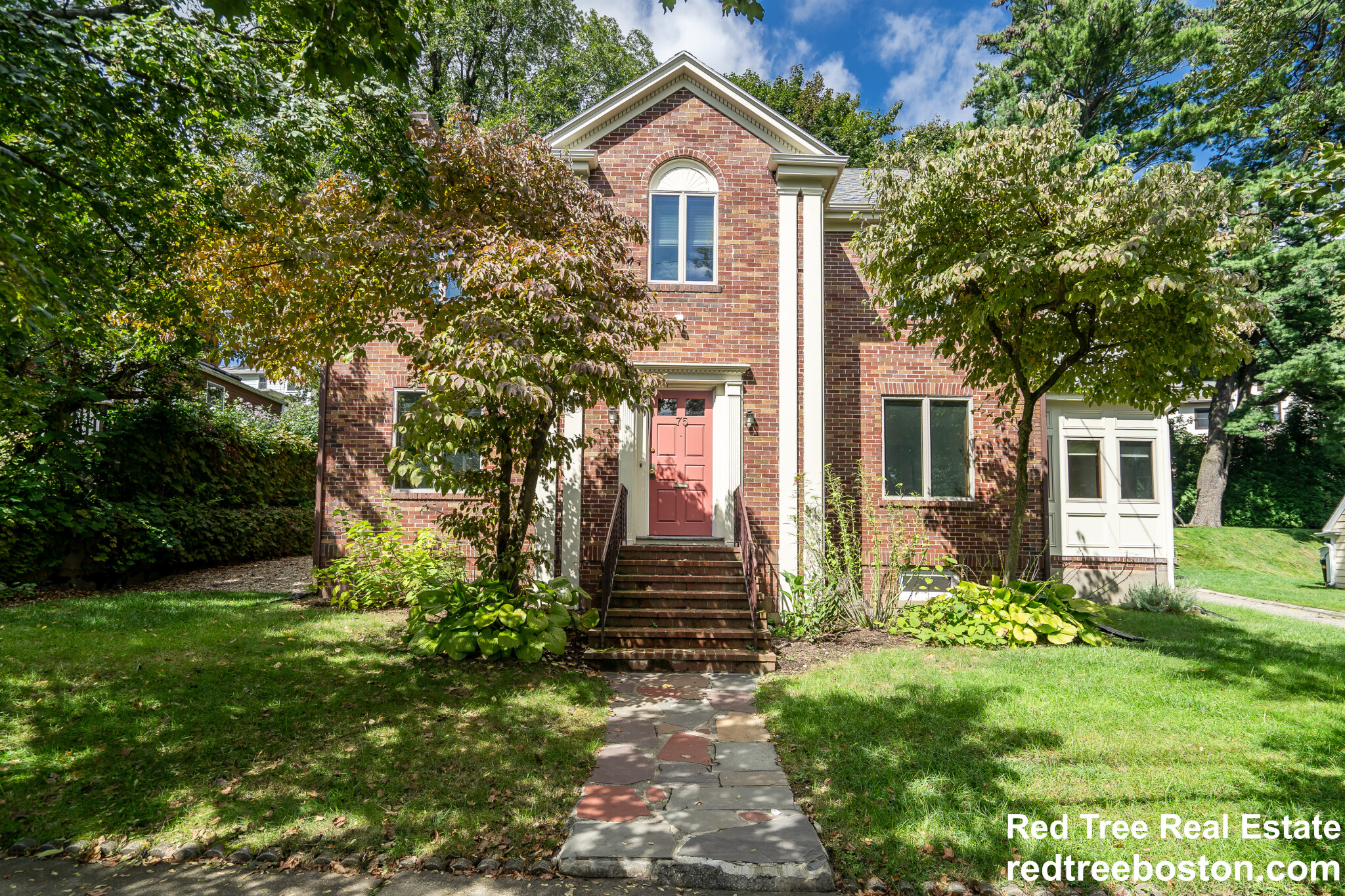 75 Somerset Rd, Brookline Hills