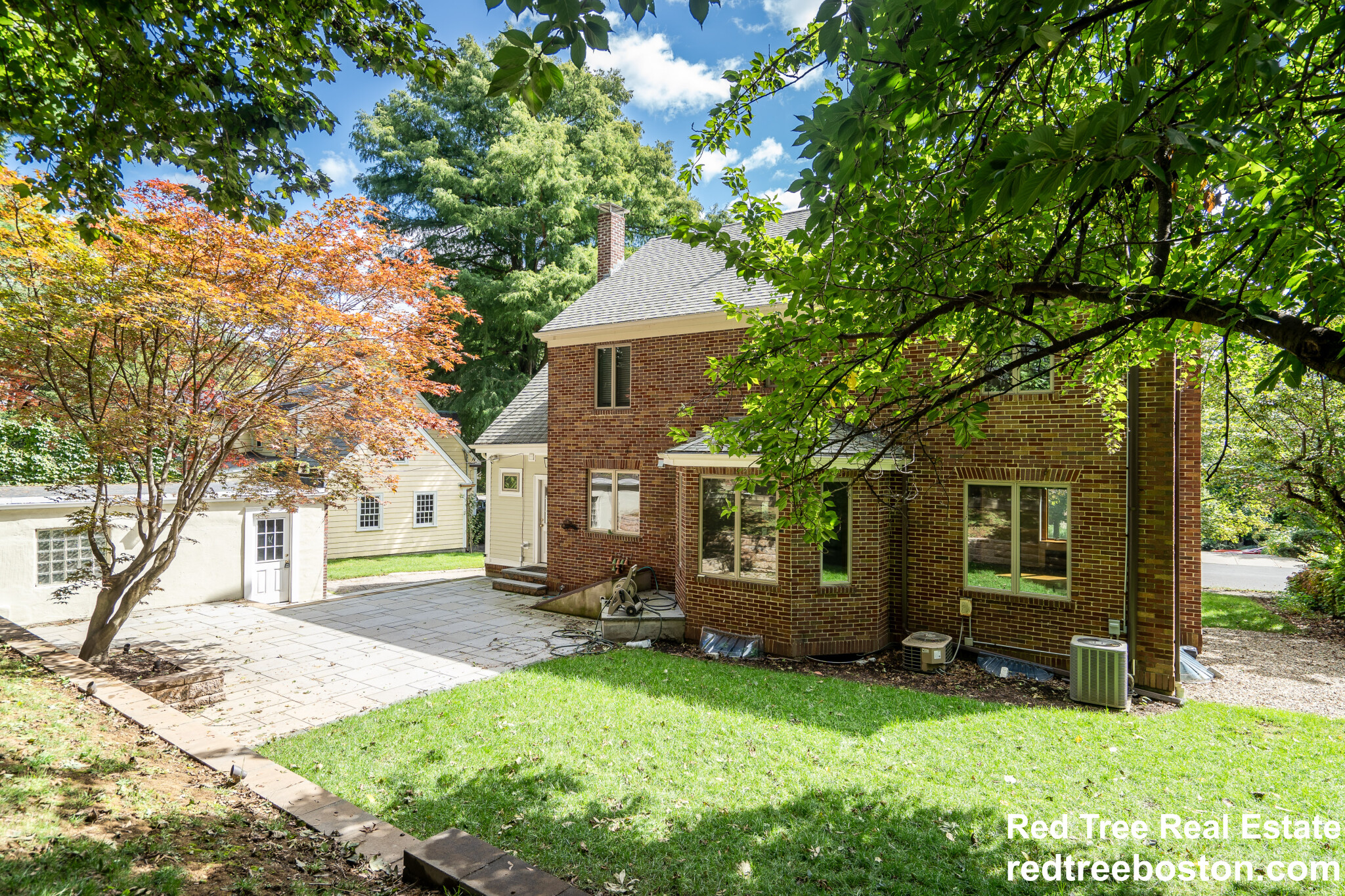 75 Somerset Rd, Brookline Hills