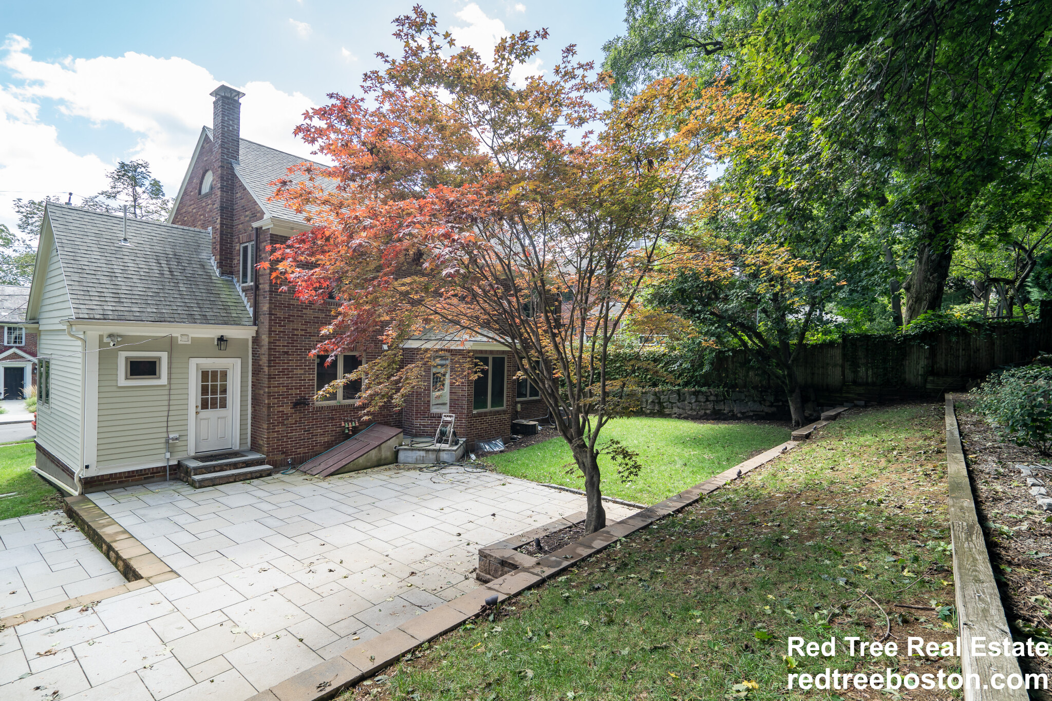 75 Somerset Rd, Brookline Hills