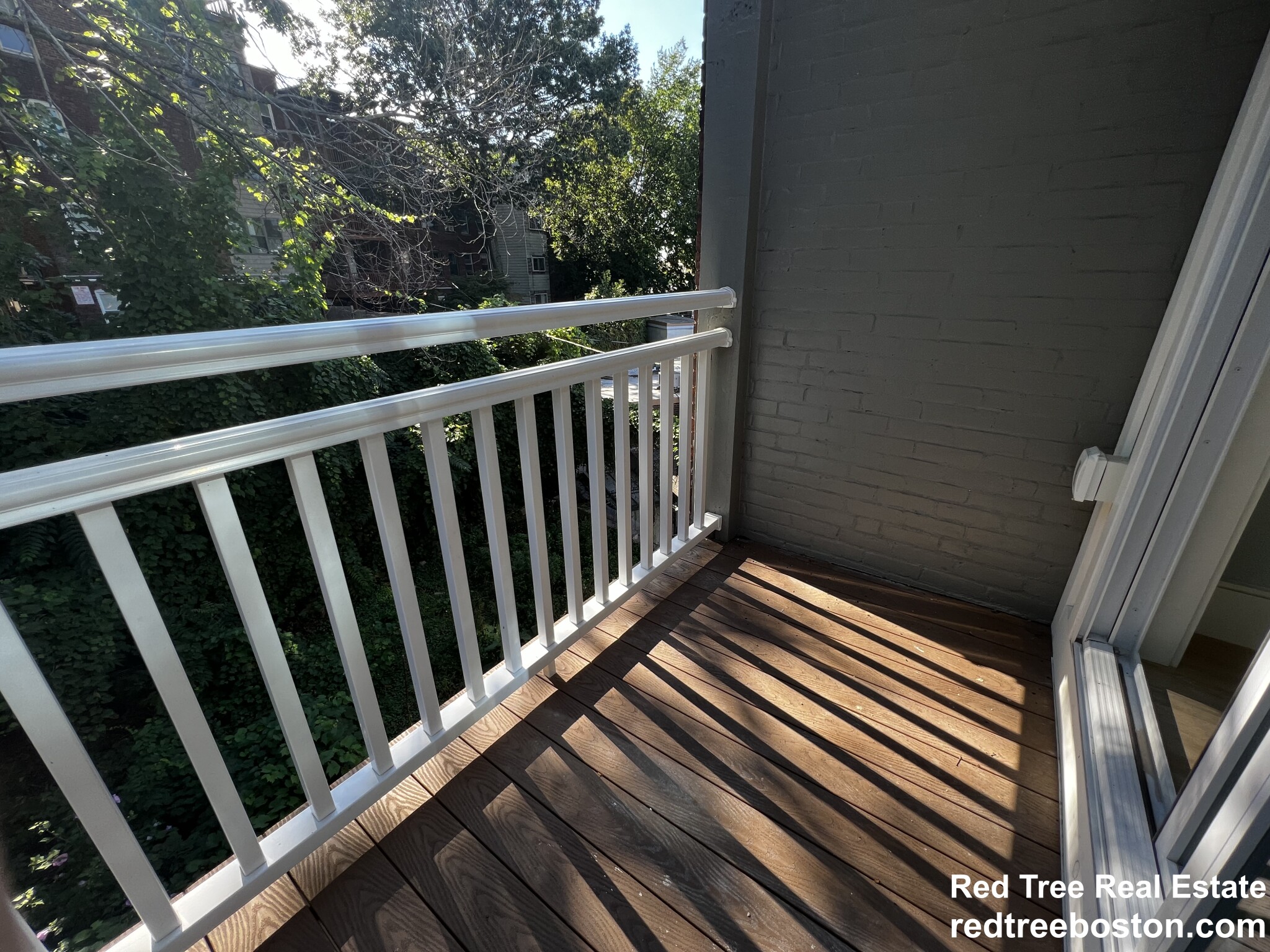 9 University Rd, Brookline Hills