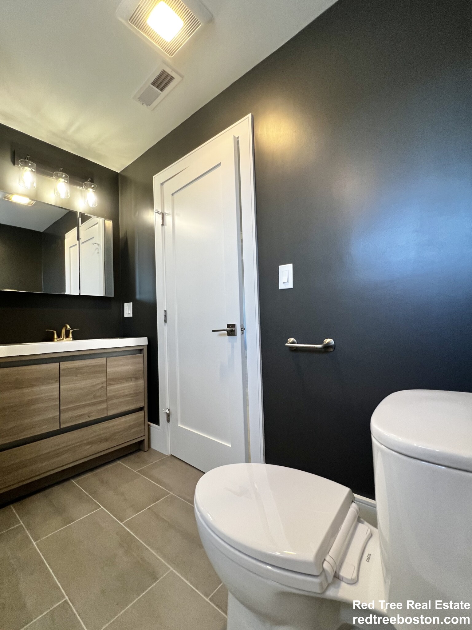 9 University Rd, Brookline Hills