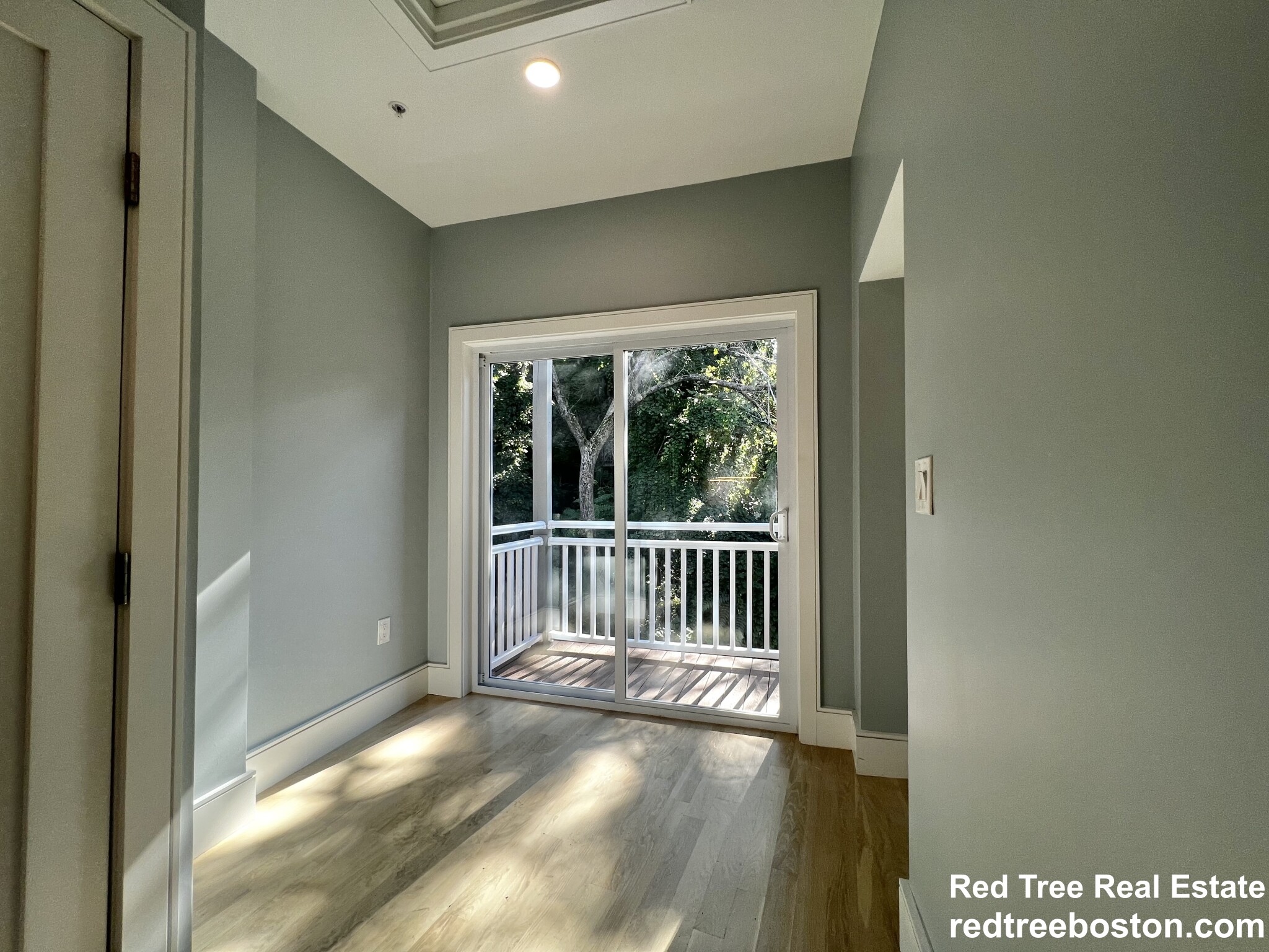 9 University Rd, Brookline Hills