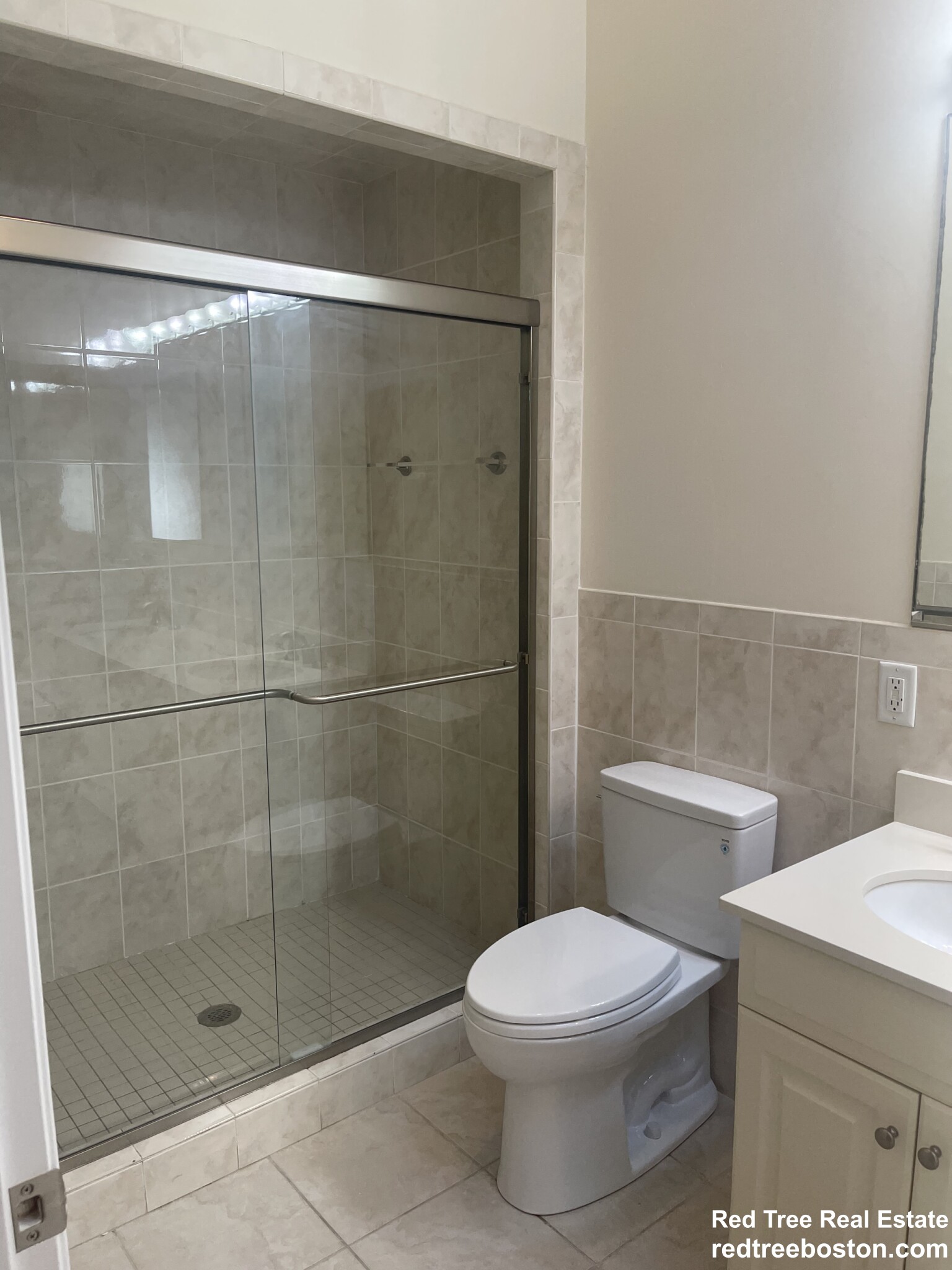 900 West Roxbury Pkwy, Chestnut Hill