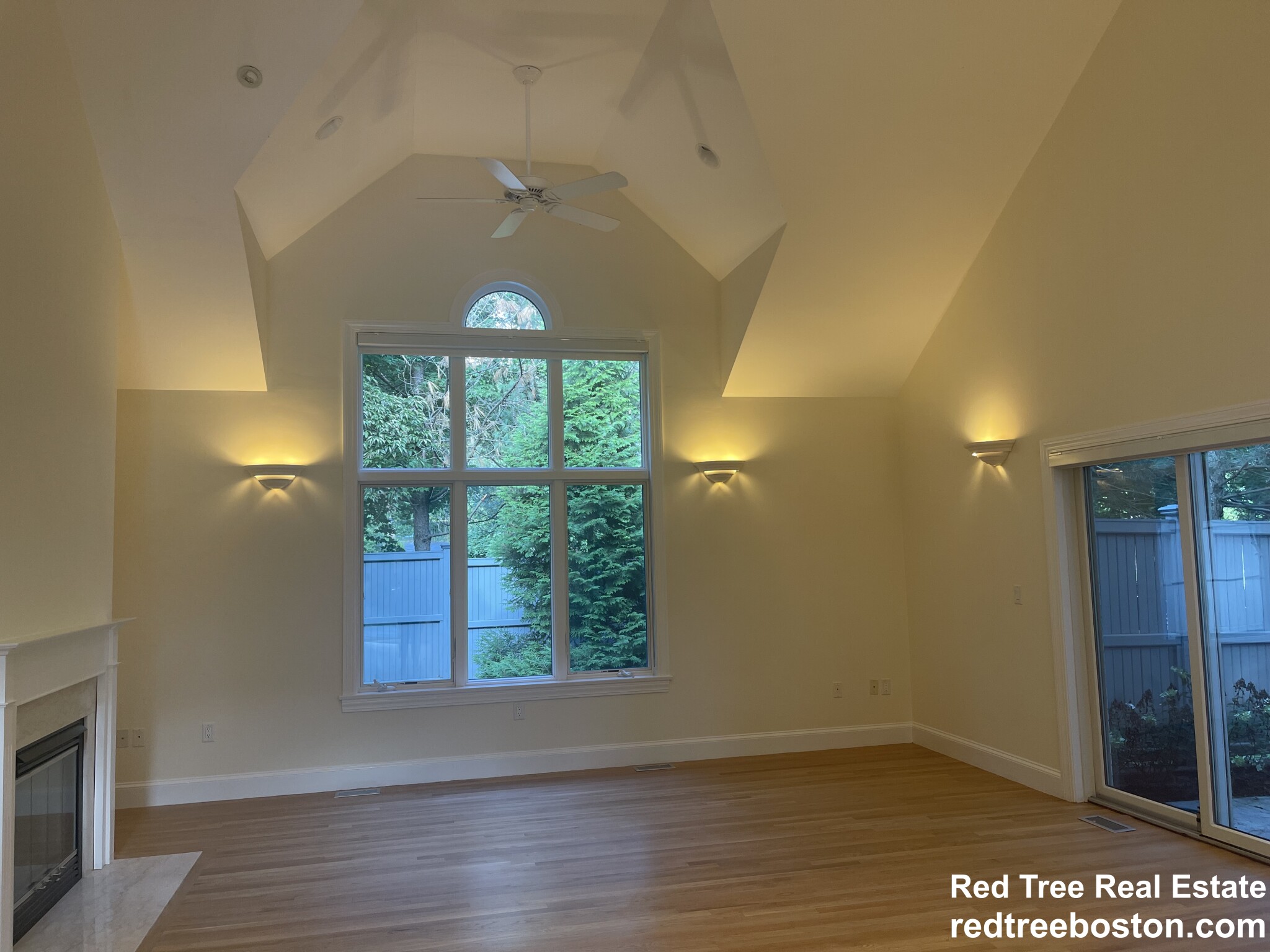 900 West Roxbury Pkwy, Chestnut Hill