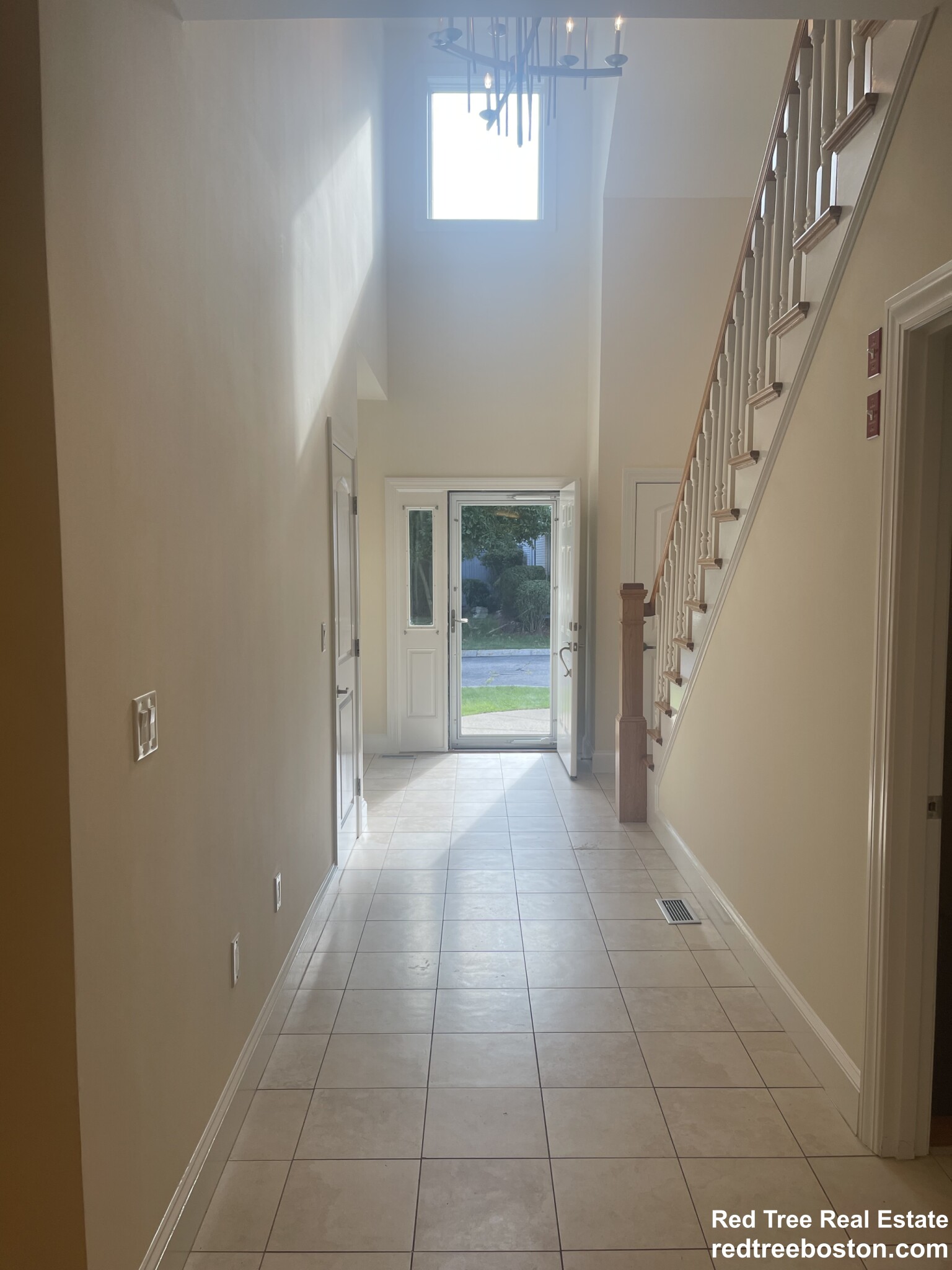 900 West Roxbury Pkwy, Chestnut Hill