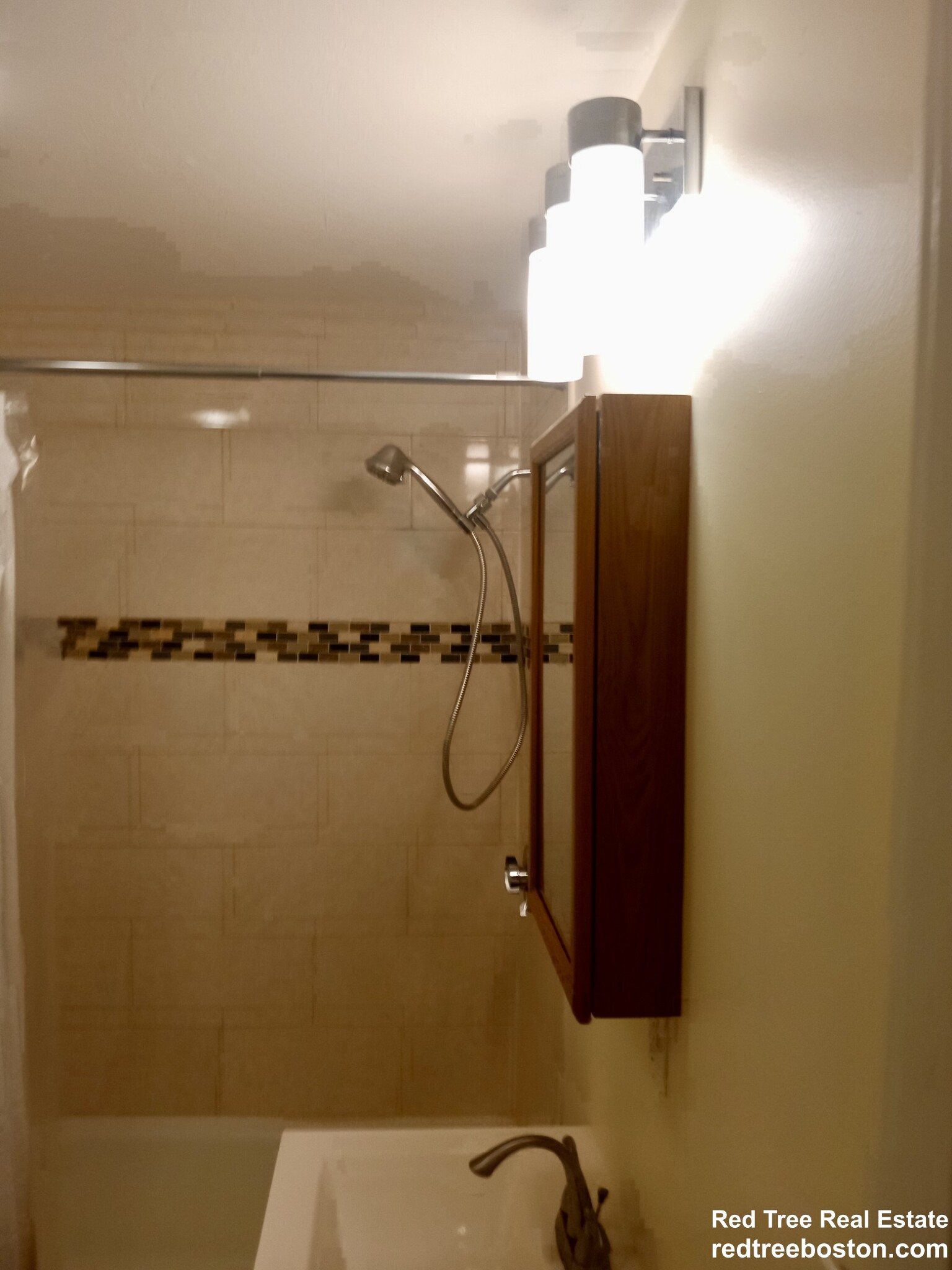 64 Cedar St, Wellesley