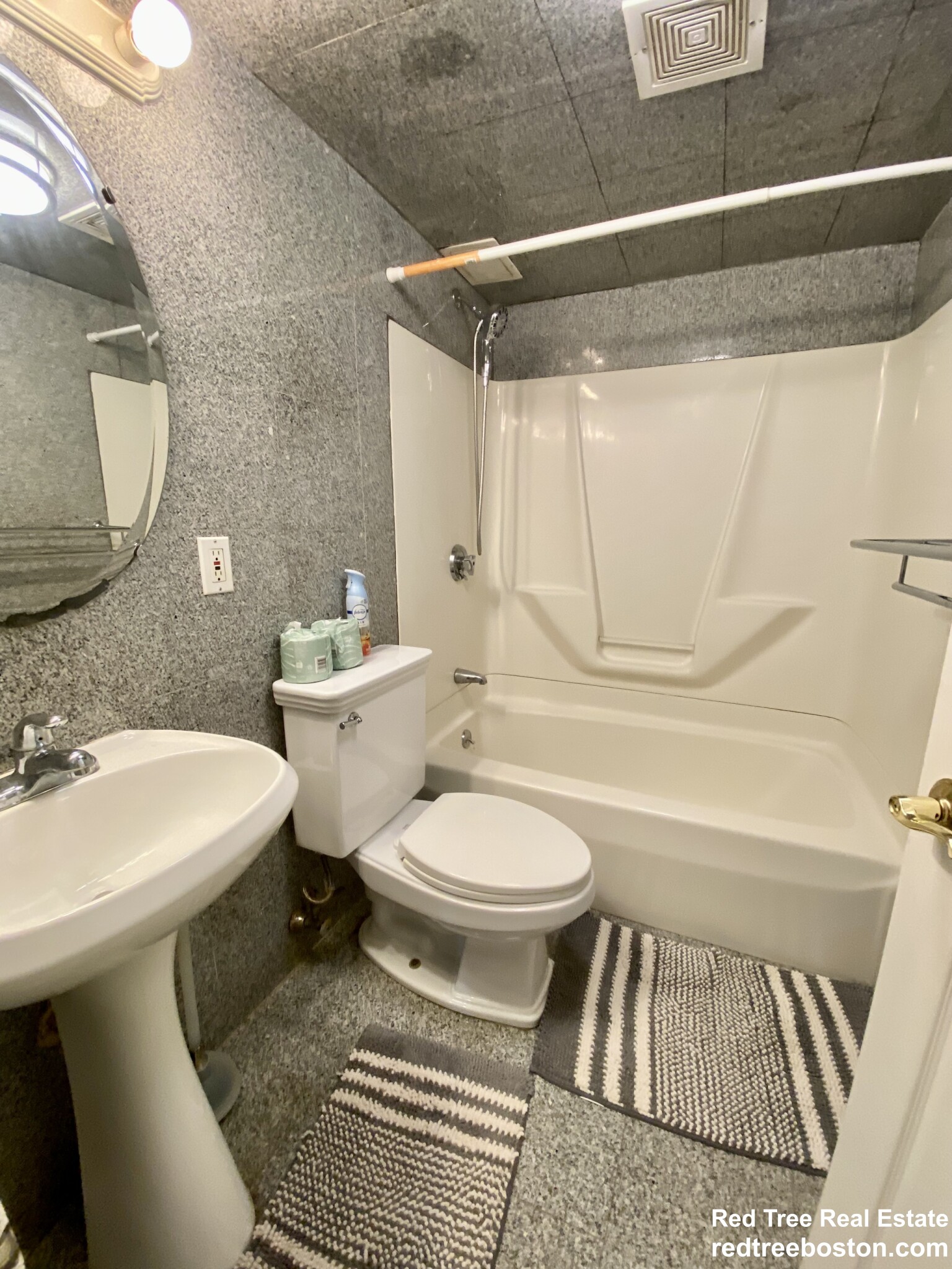 9 Commonwealth Ct, Brighton