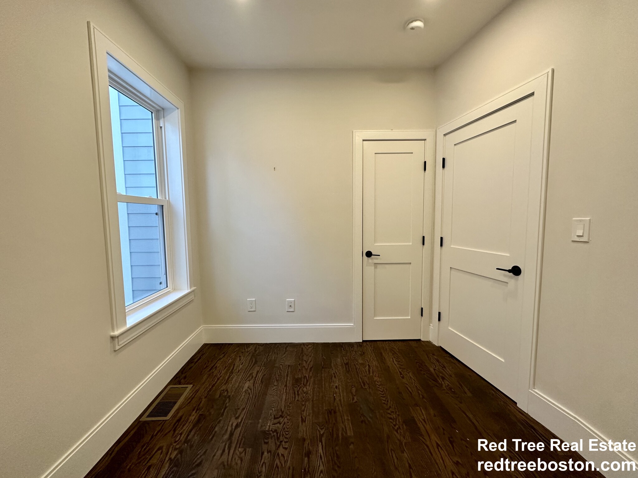 14 Porter St, Jamaica Plain