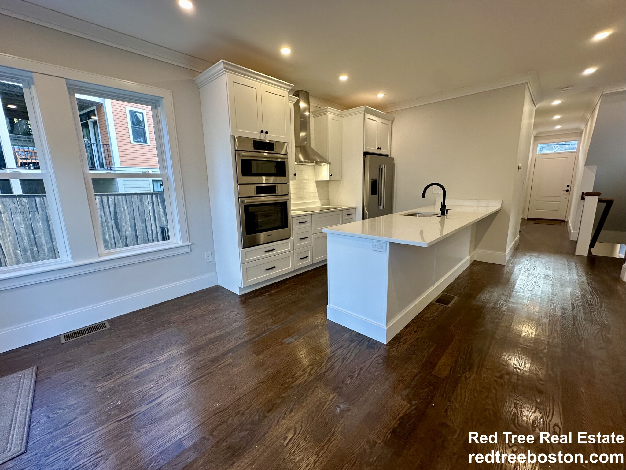 14 Porter St, Jamaica Plain