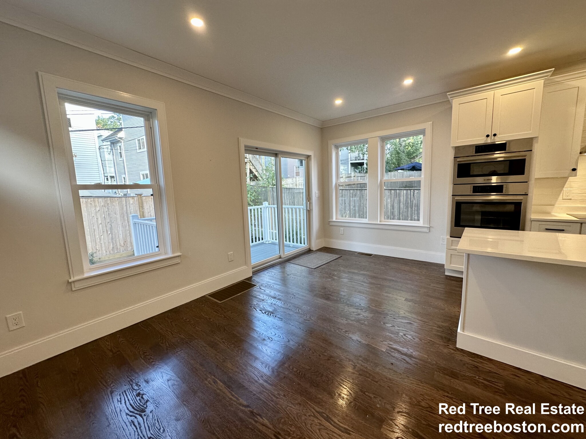 14 Porter St, Jamaica Plain