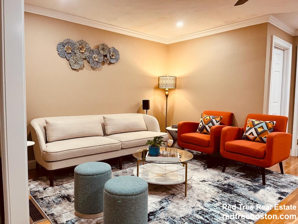 966 Washington St, Weymouth