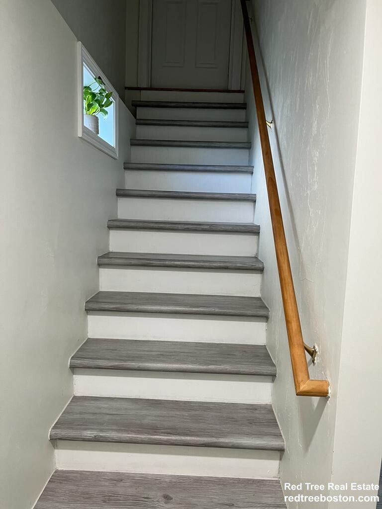 966 Washington St, Weymouth