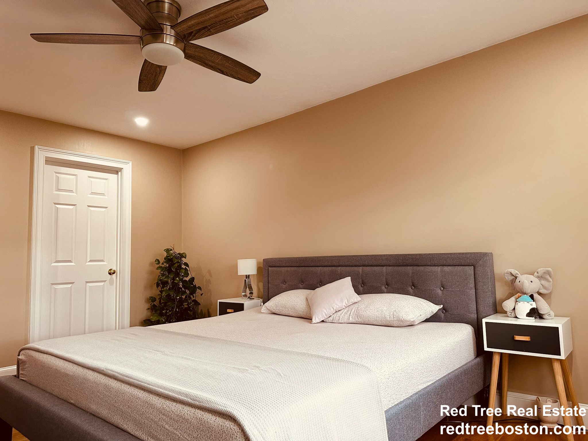 966 Washington St, Weymouth