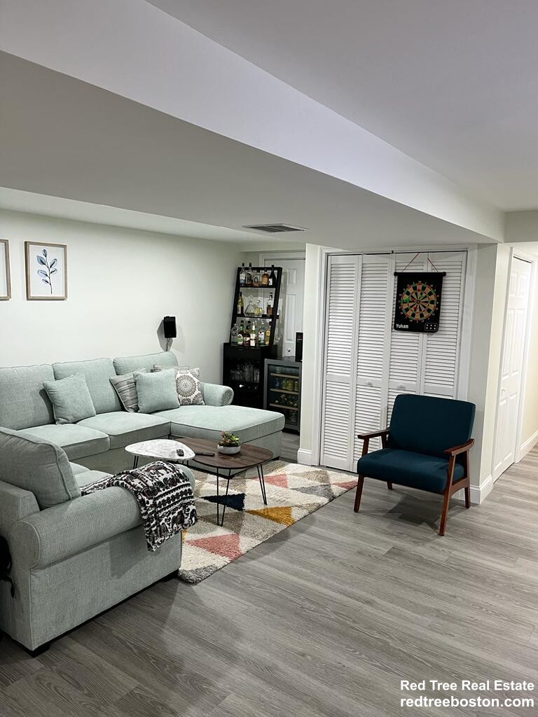 966 Washington St, Weymouth