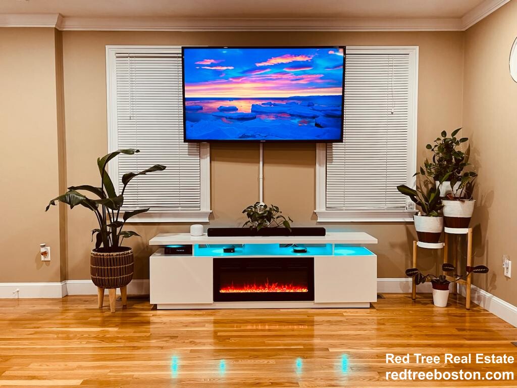 966 Washington St, Weymouth