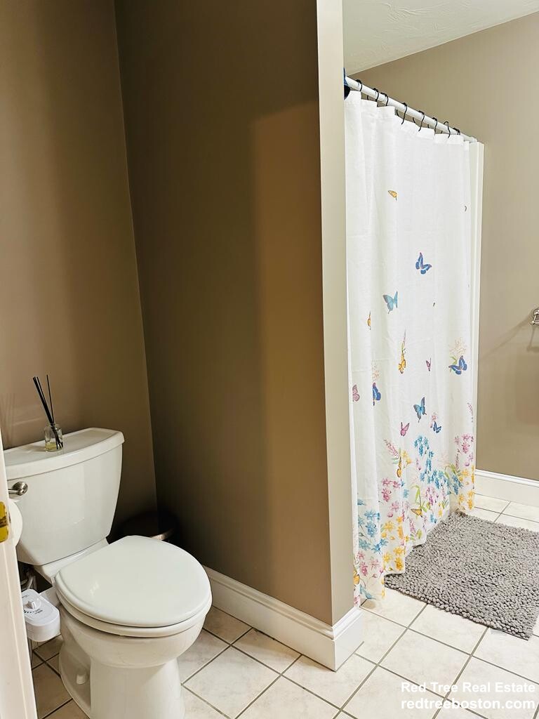 966 Washington St, Weymouth