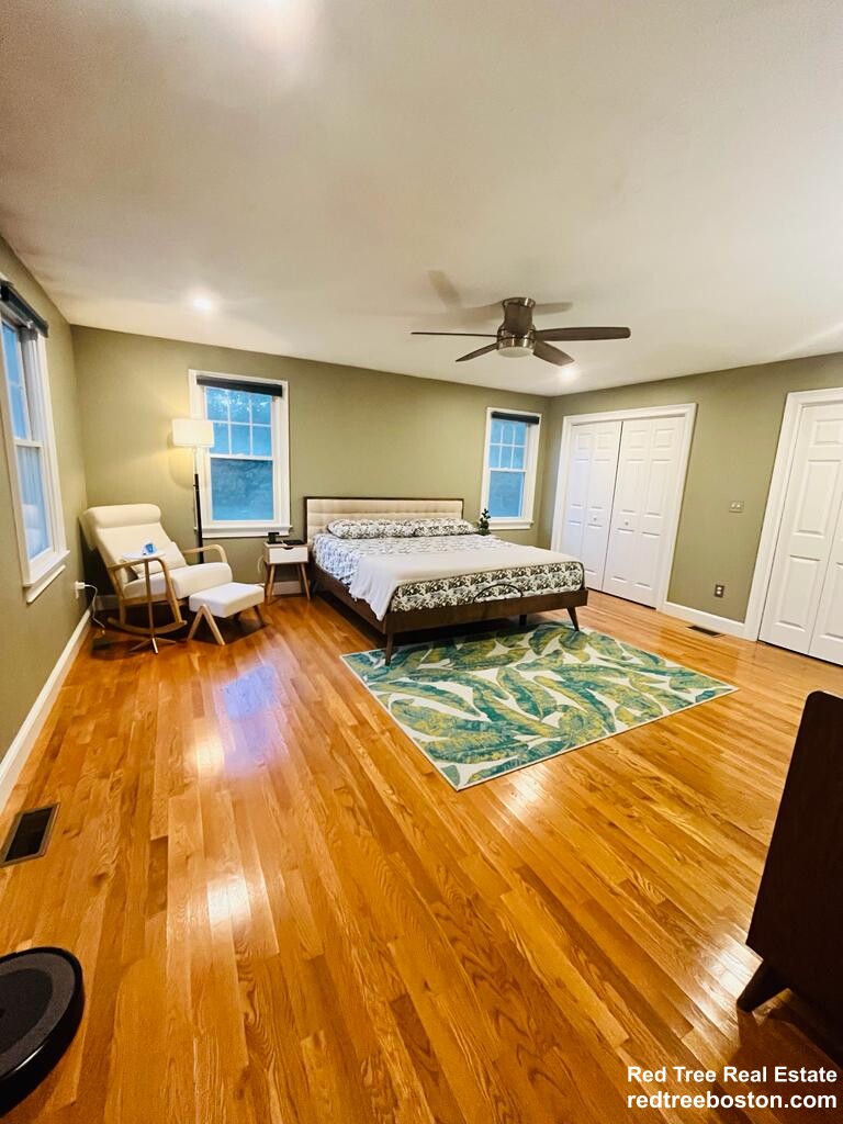 966 Washington St, Weymouth