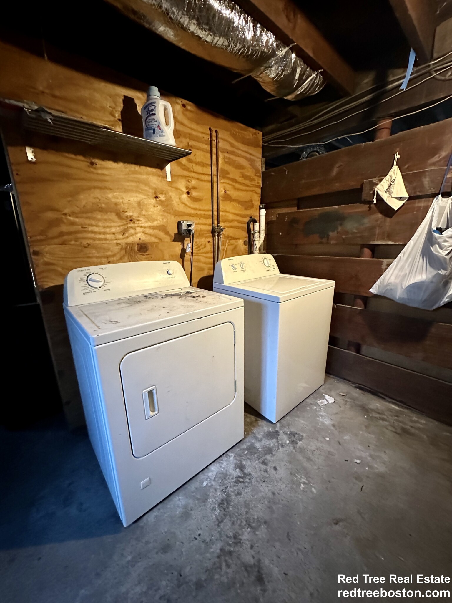 74 Lewis St, Everett