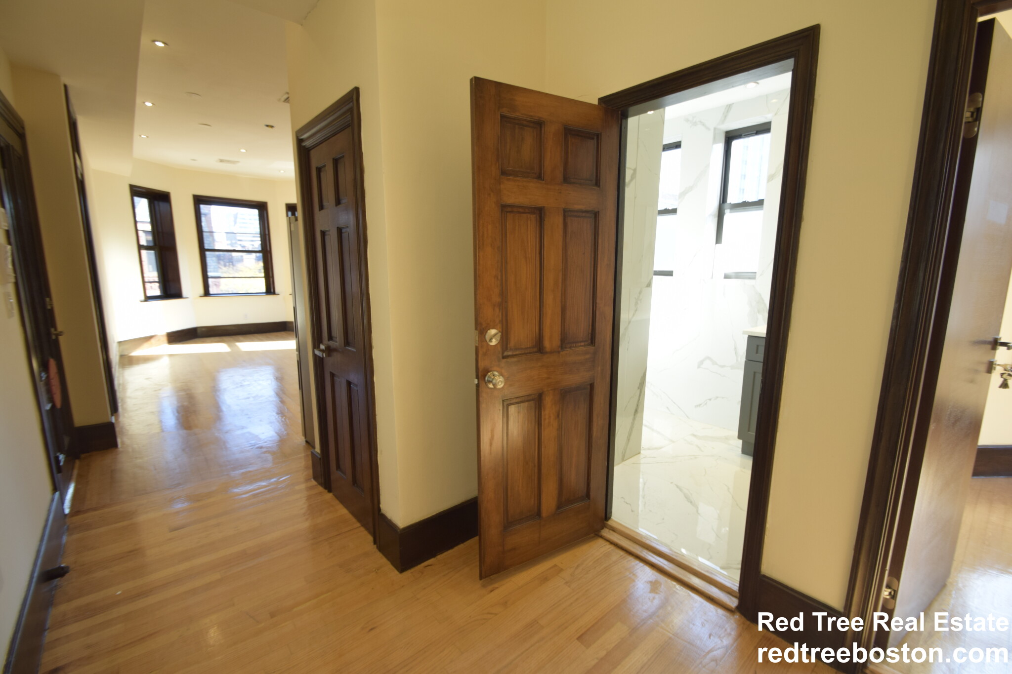 36 Gloucester St, Back Bay