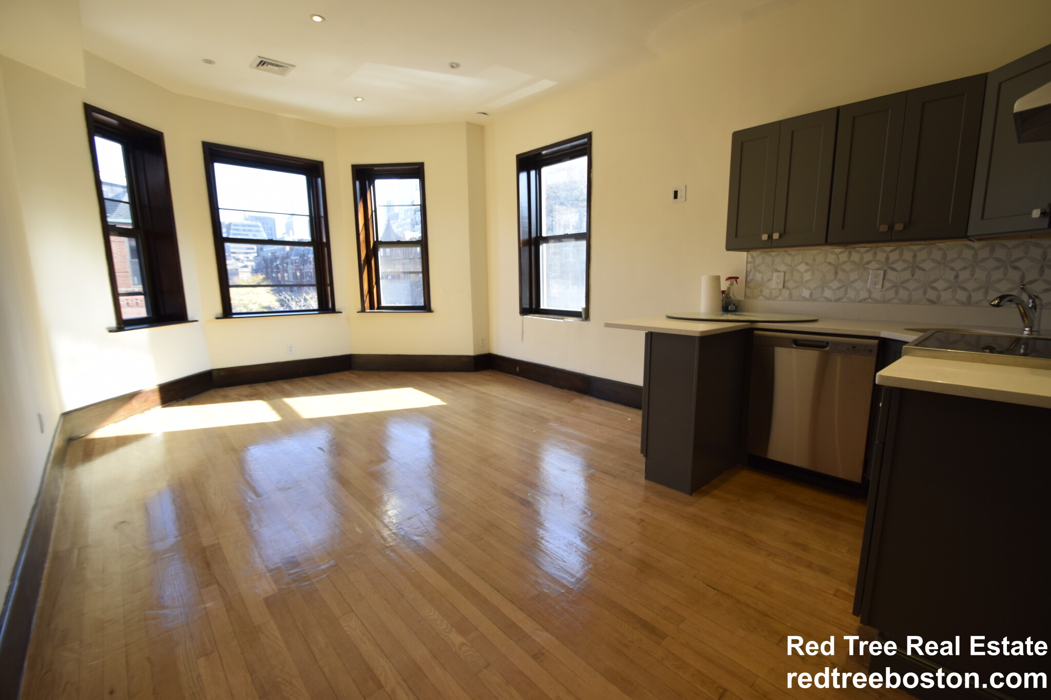 36 Gloucester St, Back Bay