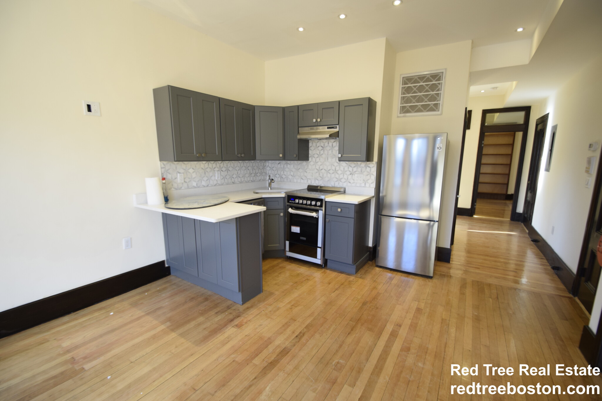 36 Gloucester St, Back Bay