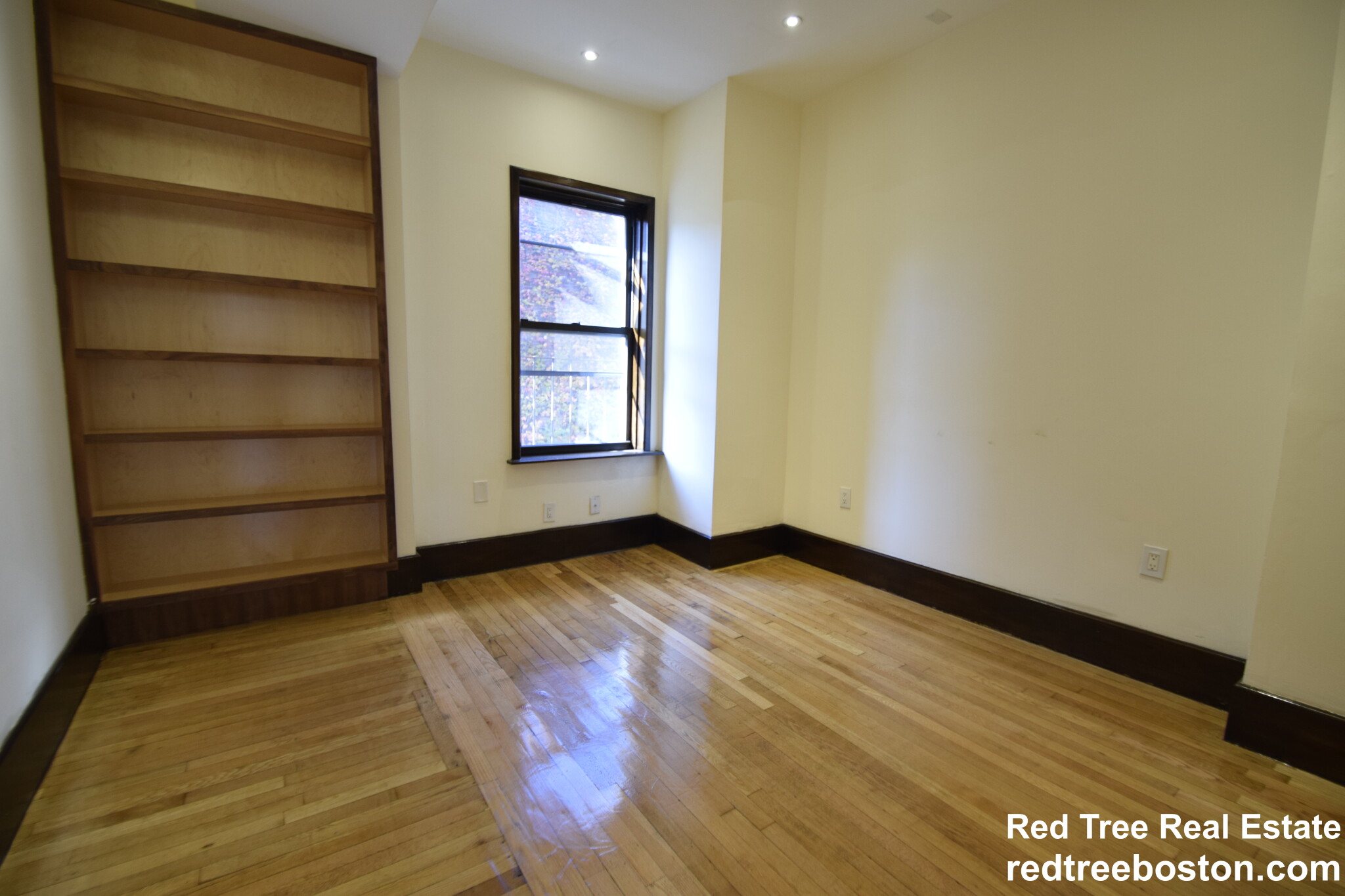 36 Gloucester St, Back Bay