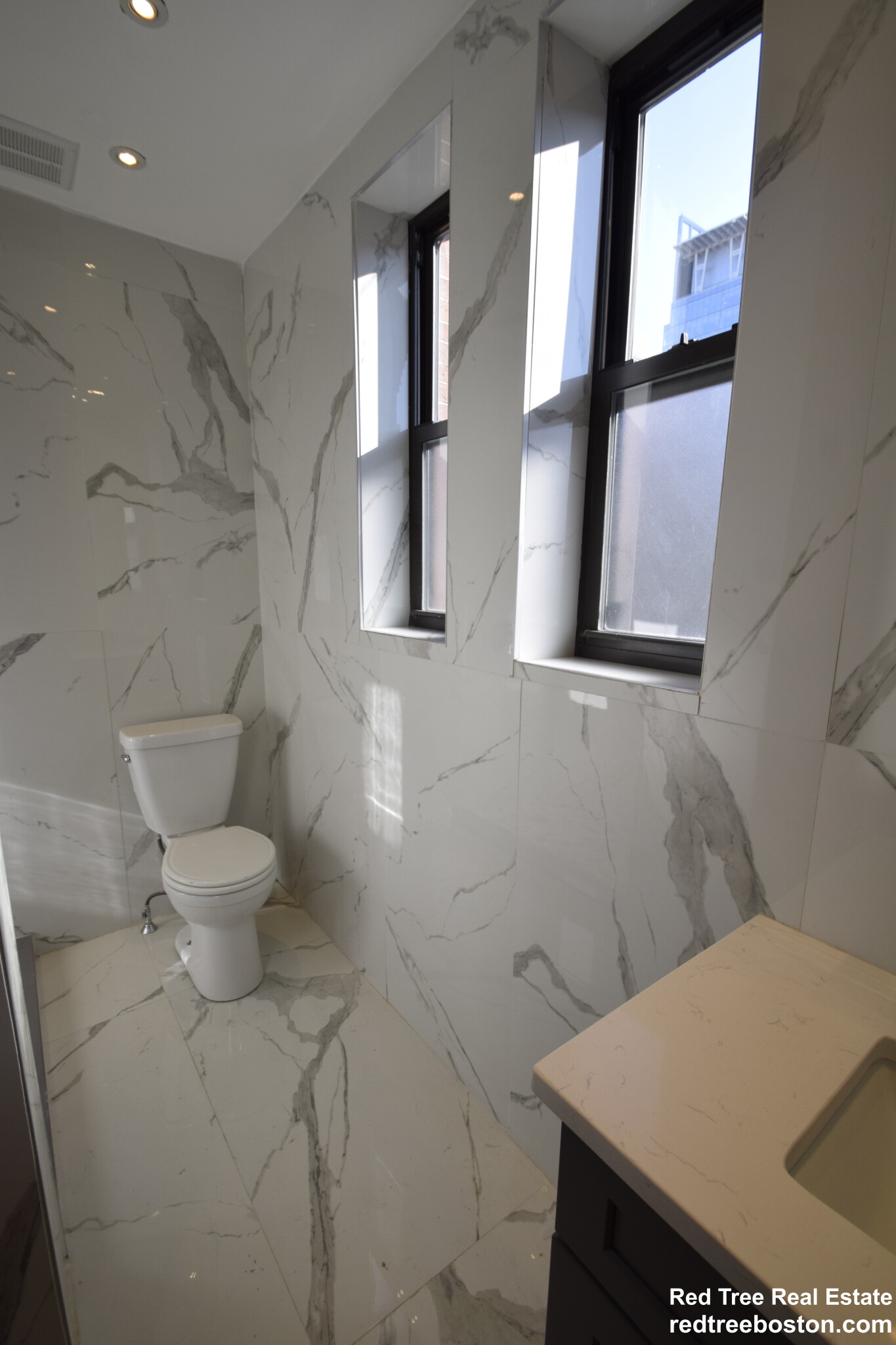 36 Gloucester St, Back Bay