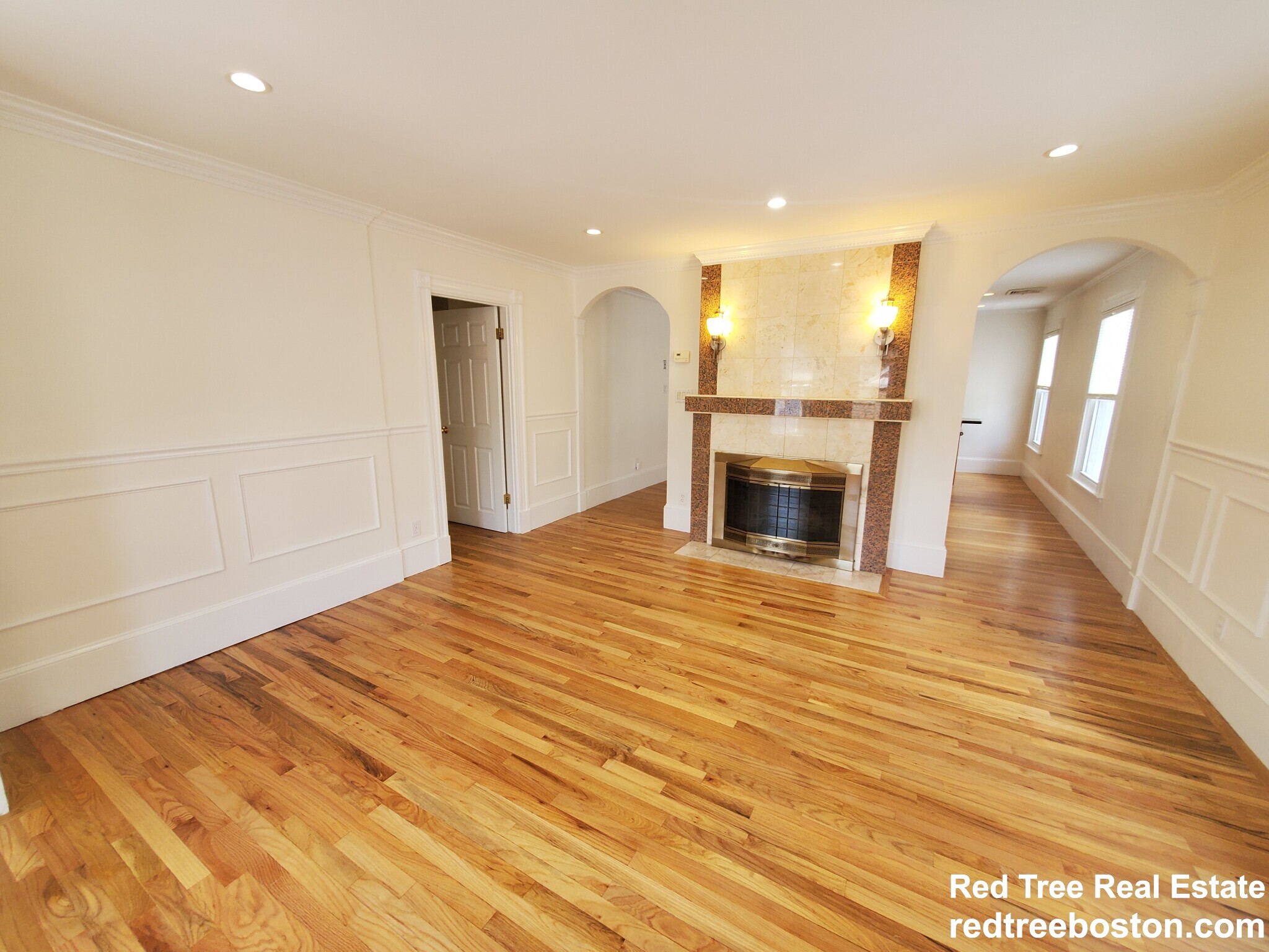 8 White Ave, Chestnut Hill